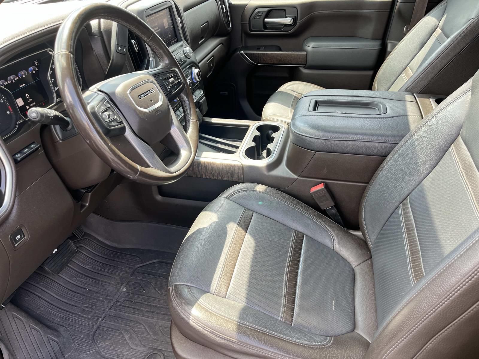 Used 2020 GMC Sierra 3500 Denali w/ Denali Ultimate Package AWD/4WD image 25