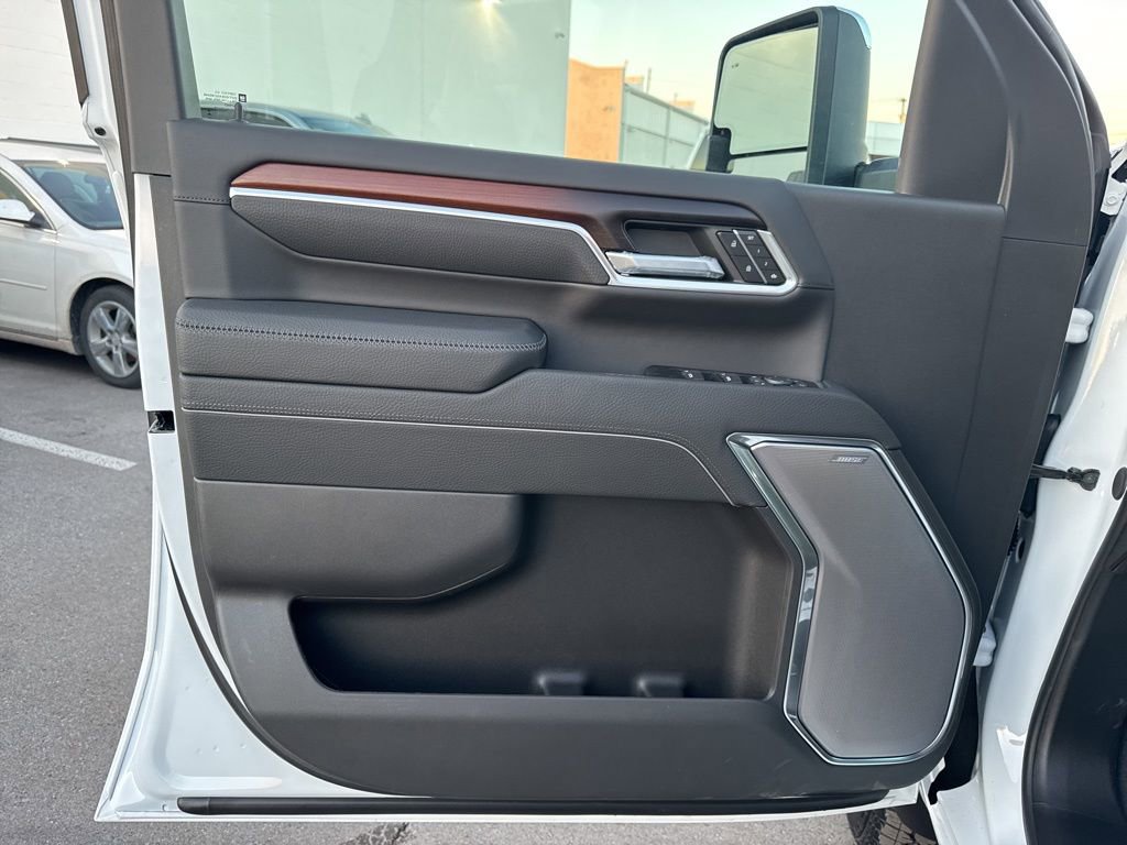 New 2026 GMC Sierra 2500 Denali w/ Denali Reserve Package image 11
