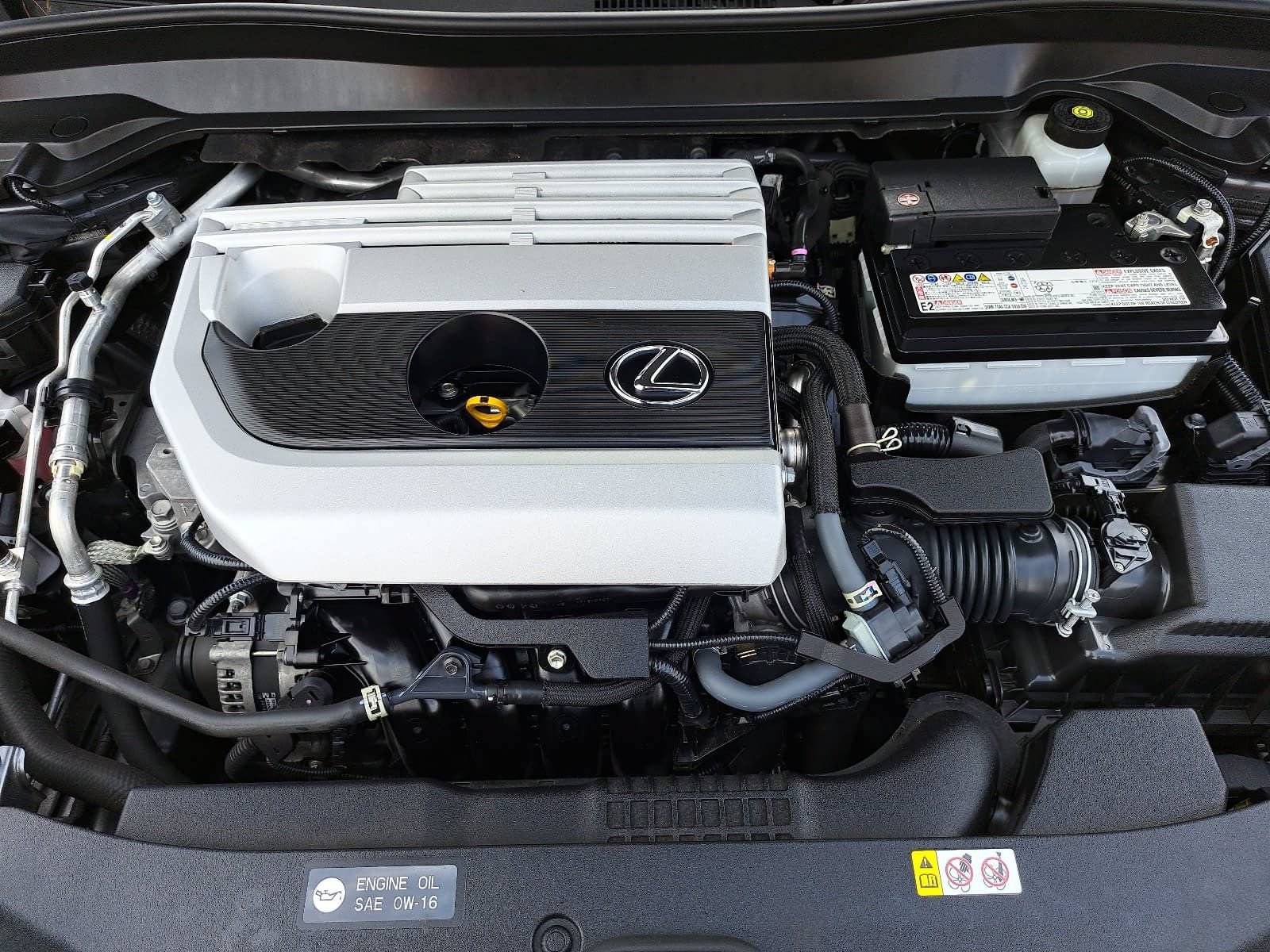 Used 2022 Lexus UX 200 w/ Accessory Package (Z2) FWD image 32