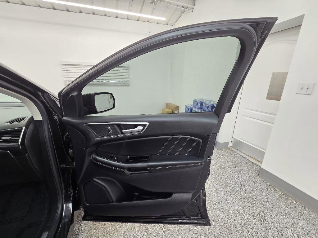 Used 2015 Ford Edge Sport w/ Equipment Group 401A FWD image 30