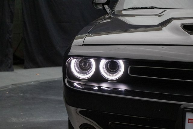 Used 2022 Dodge Challenger GT image 14