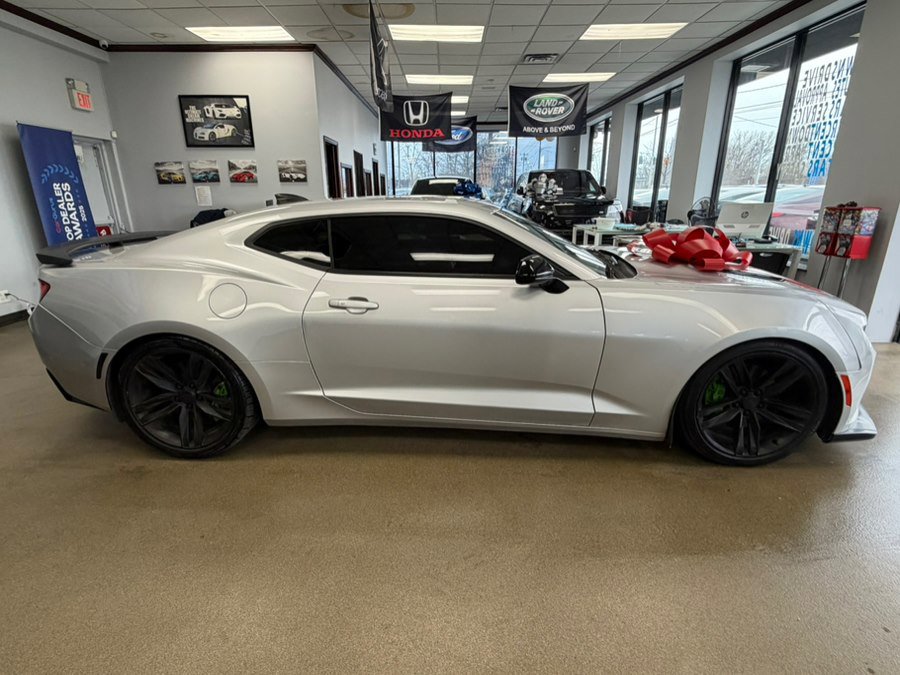 Used 2018 Chevrolet Camaro SS image 16