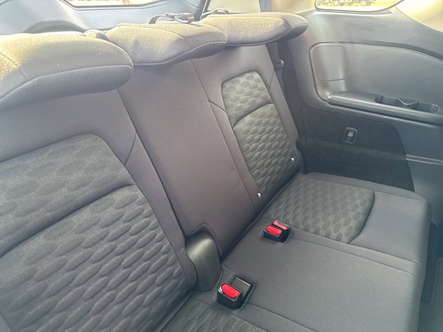 Used 2024 Nissan Pathfinder SV image 17