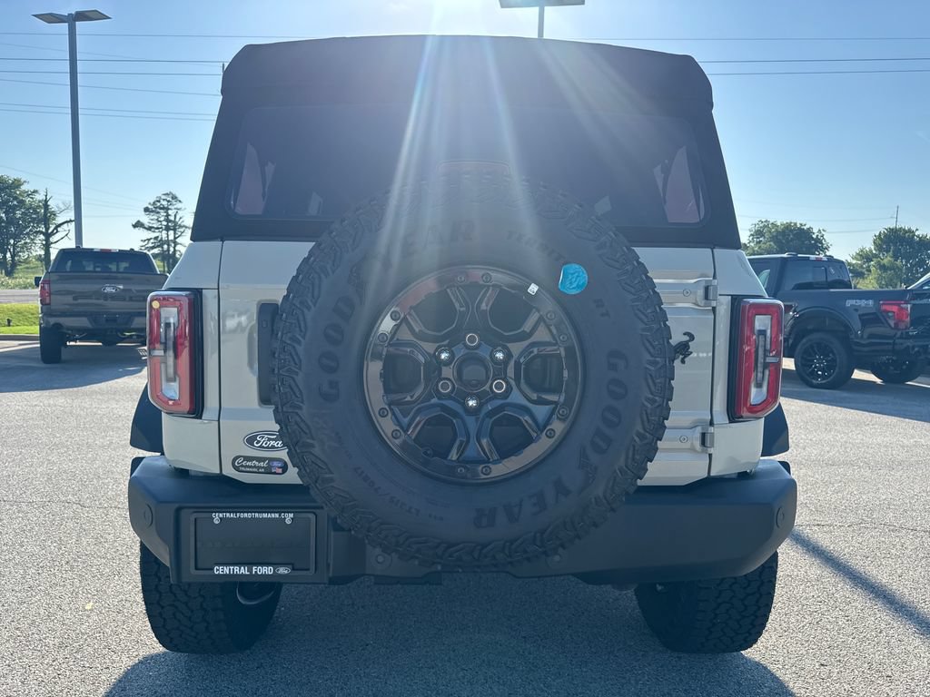 New 2026 Ford Bronco Outer Banks w/ Sasquatch Package AWD/4WD image 5