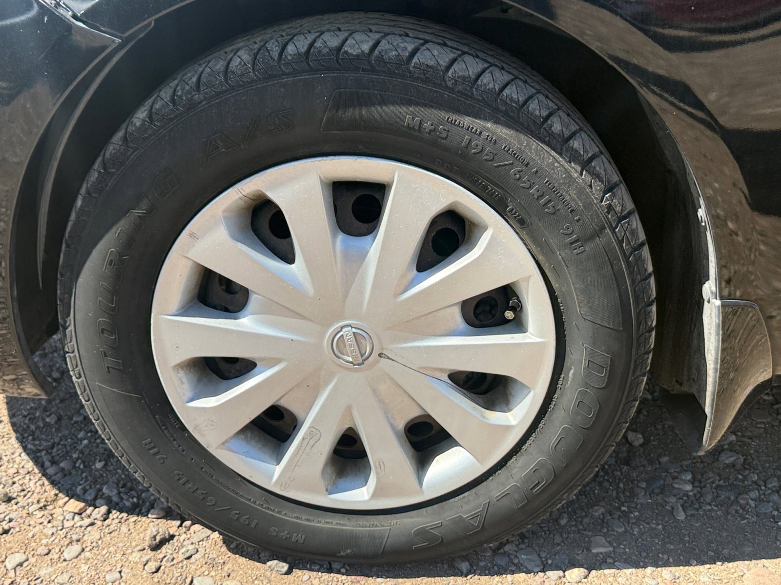 Used 2014 Nissan Versa S Plus image 11