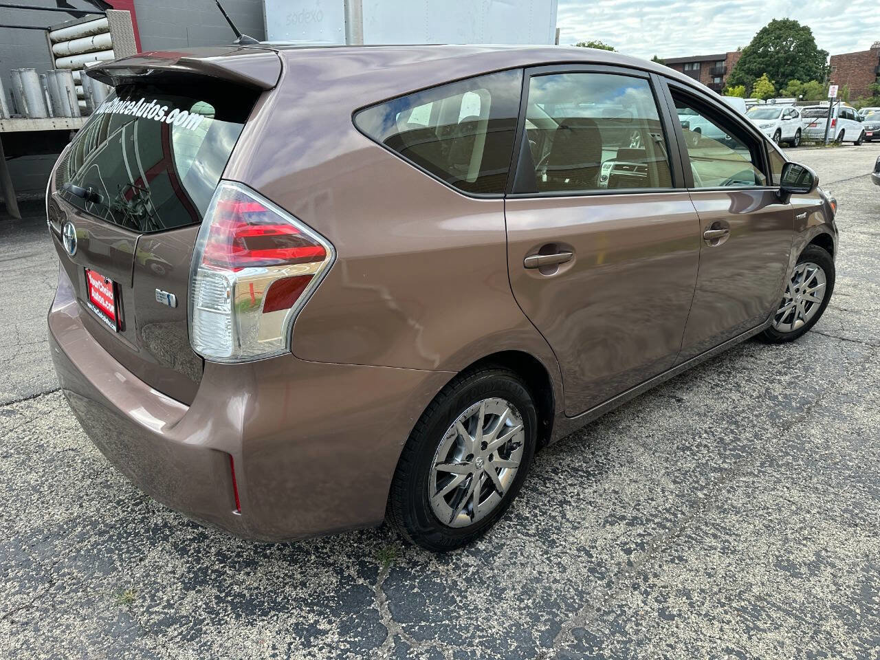 Used 2015 Toyota Prius V Three image 9