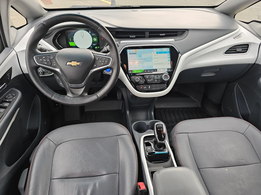 Used 2020 Chevrolet Bolt Premier w/ Infotainment Package FWD image 21