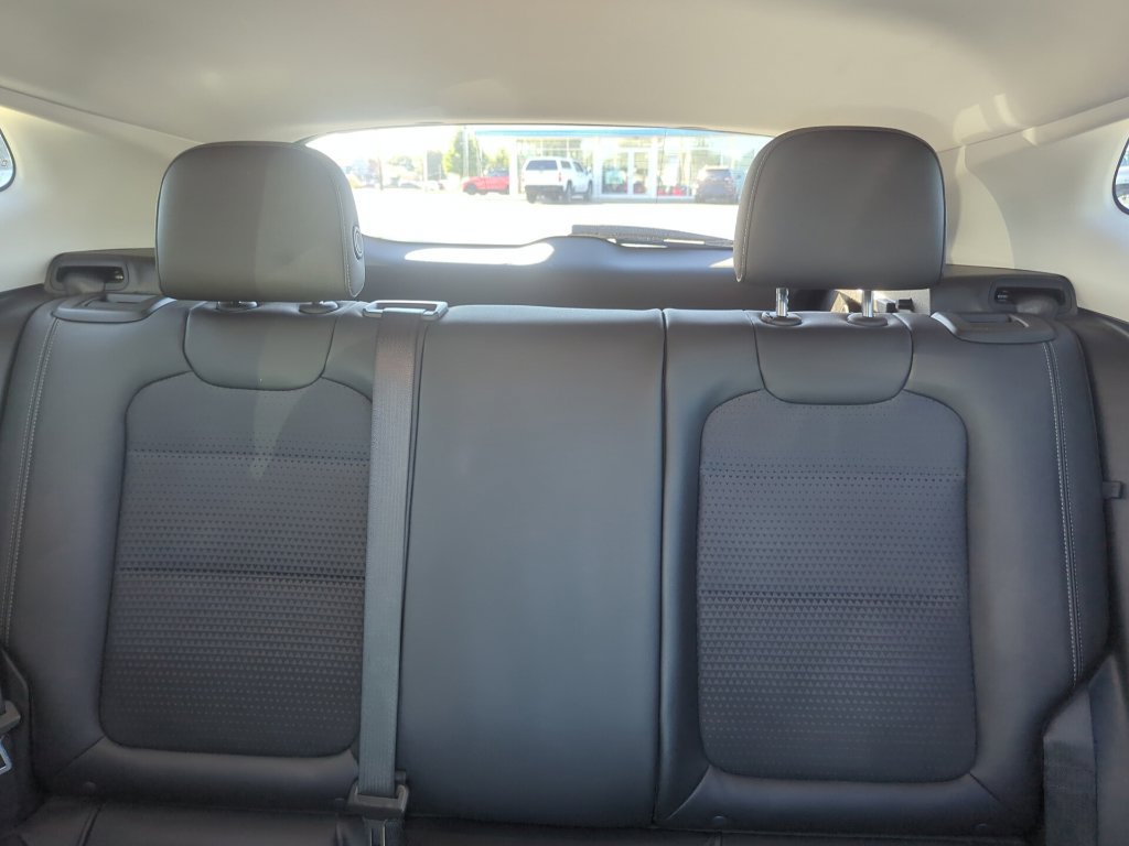 Certified 2024 Chevrolet Trax LT w/ Sunroof Package FWD image 23