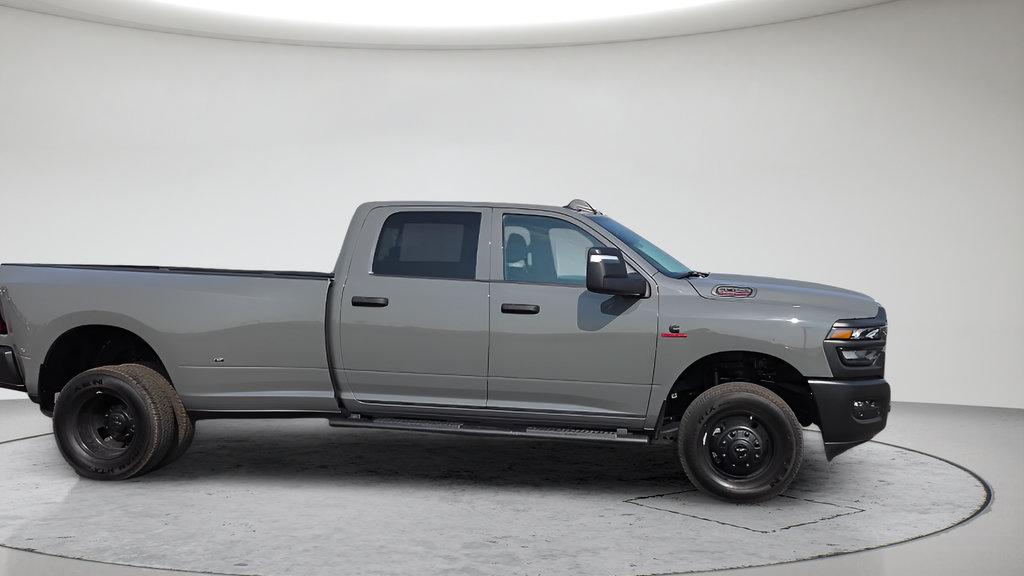 New 2026 RAM 3500 Tradesman AWD/4WD image 6
