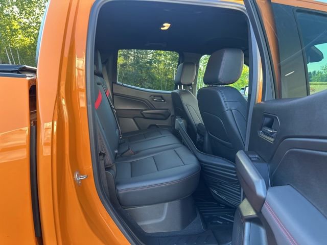 Used 2025 Chevrolet Colorado Z71 w/ Z71 Convenience Package 2 AWD/4WD image 14