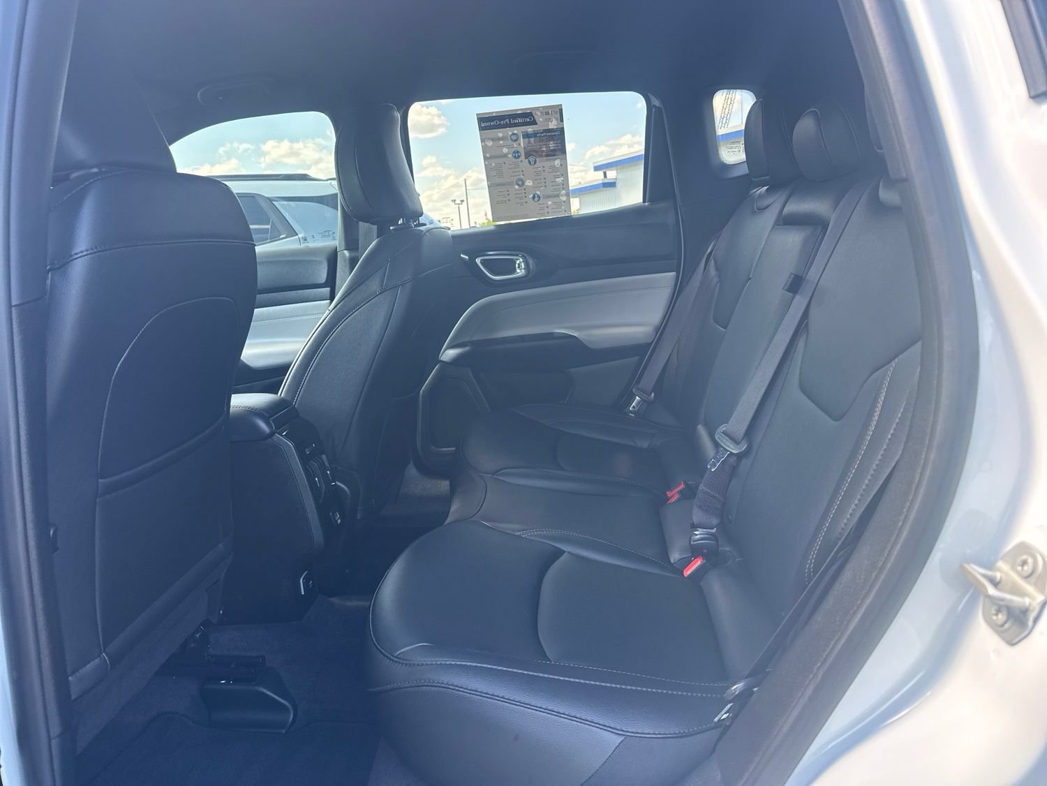 Used 2024 Jeep Compass Limited AWD/4WD image 13