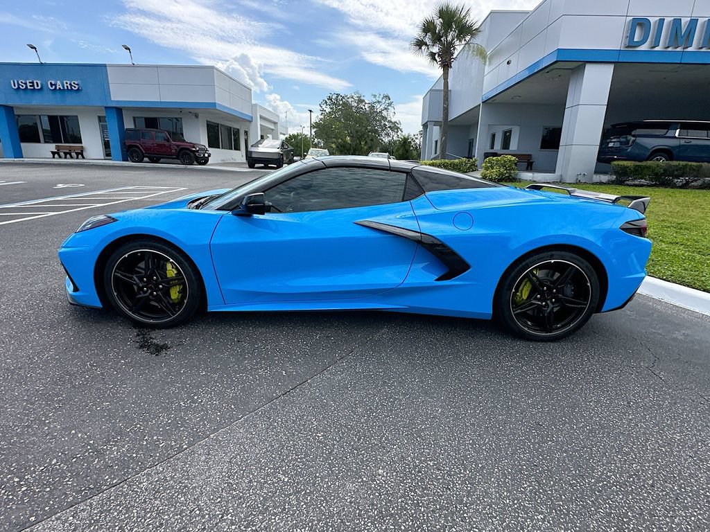 Used 2021 Chevrolet Corvette Stingray Premium Conv w/ Z51 Performance Package RWD image 8