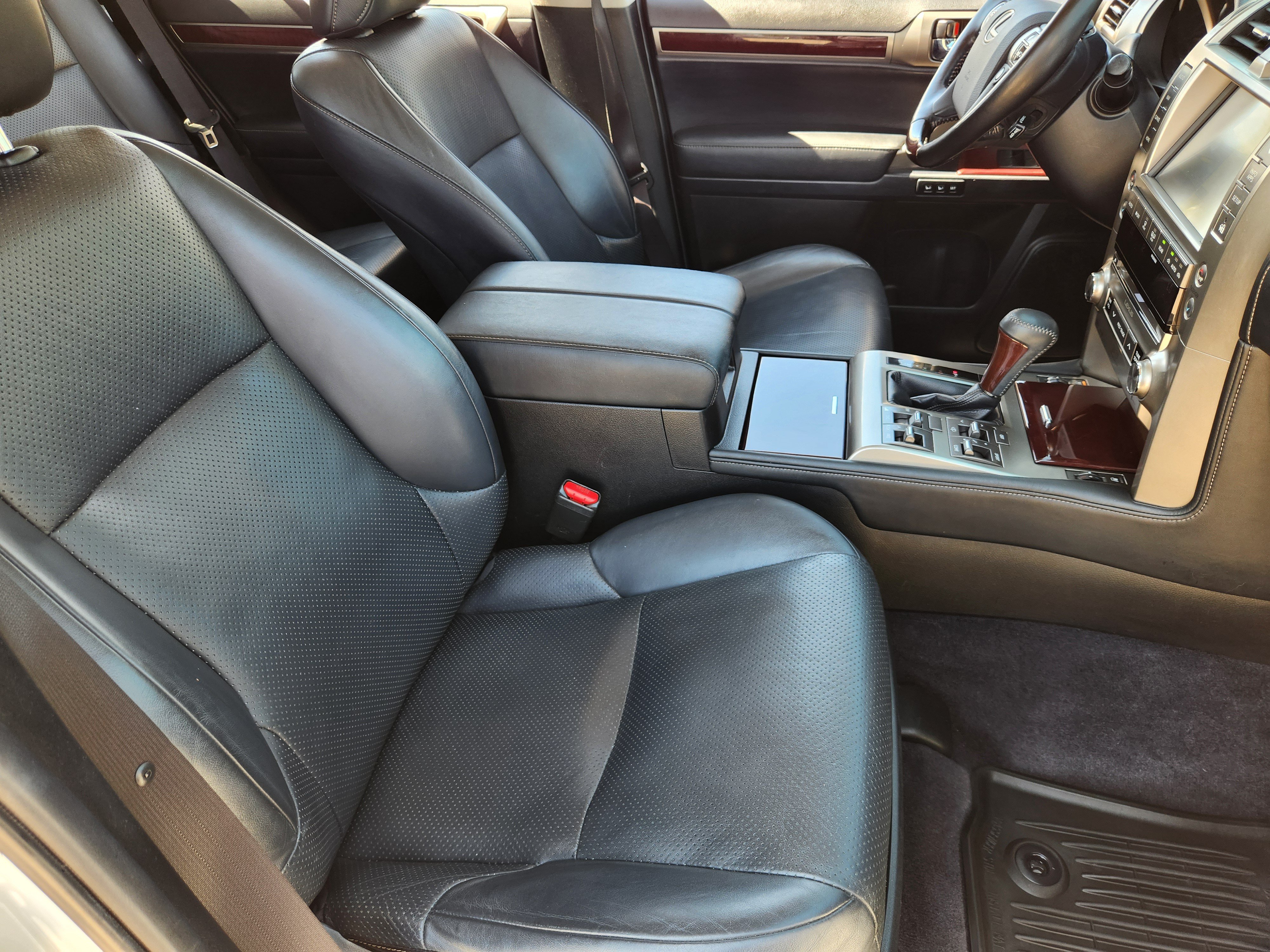 Used 2018 Lexus GX 460 Luxury w/ Preferred Accessory Package AWD/4WD image 14