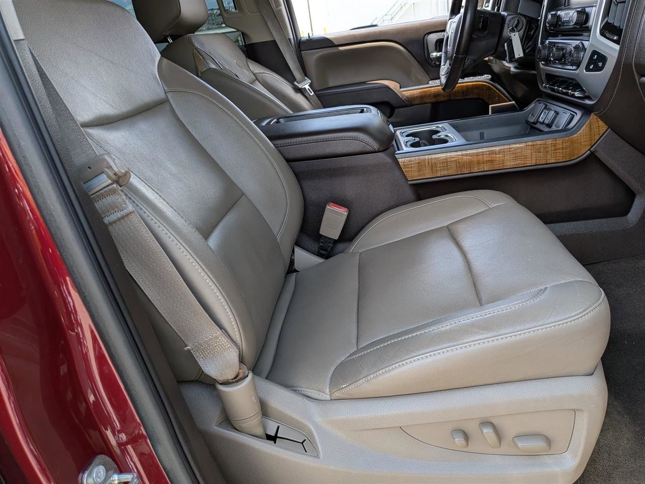 Used 2015 GMC Sierra 1500 SLT w/ SLT Crew Cab Value Package image 28