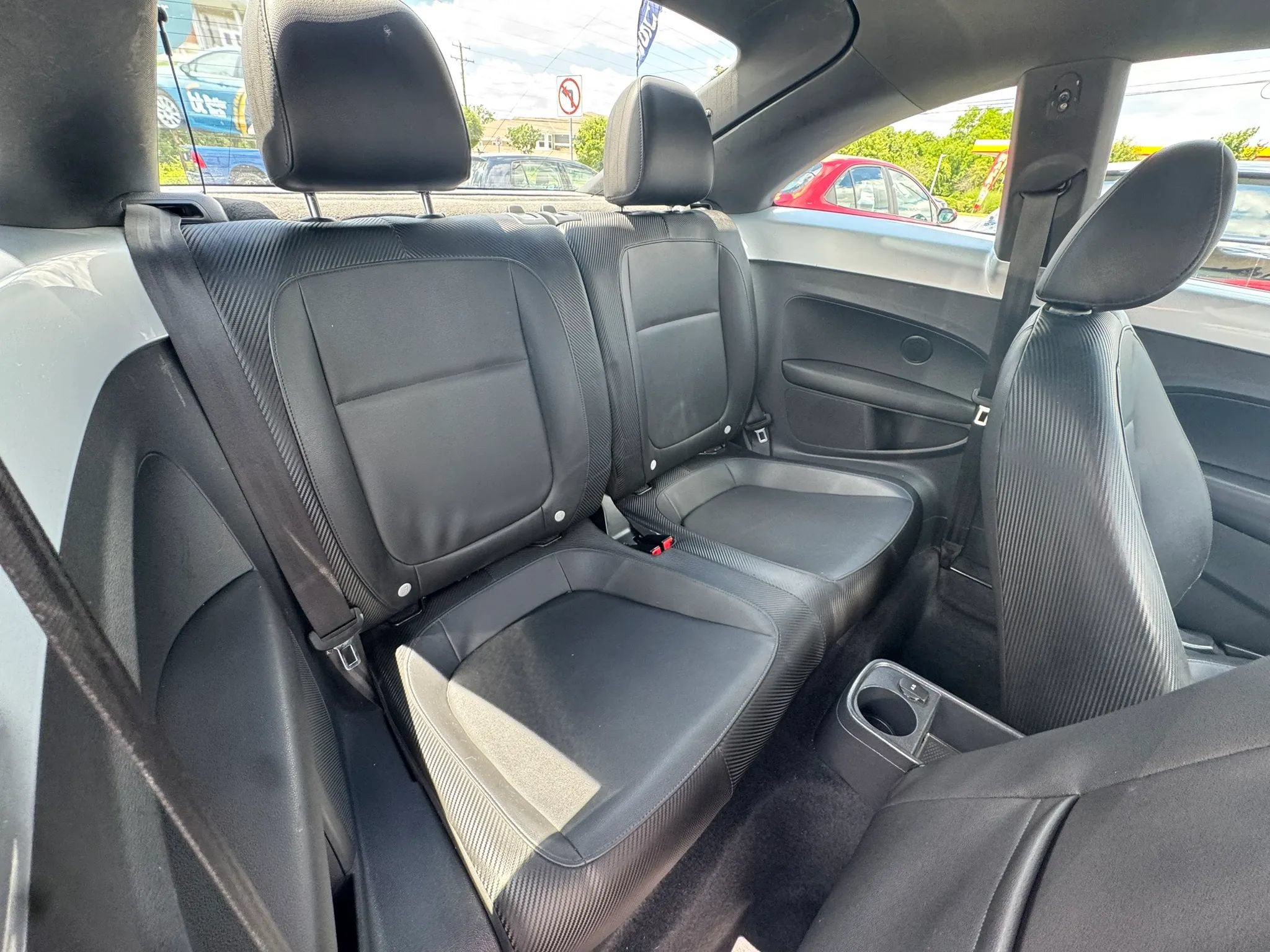 Used 2012 Volkswagen Beetle 2.5 FWD image 22