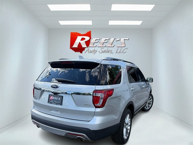 Used 2016 Ford Explorer XLT w/ Equipment Group 202A AWD/4WD image 8