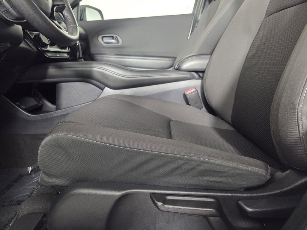 Used 2021 Honda HR-V Sport image 12