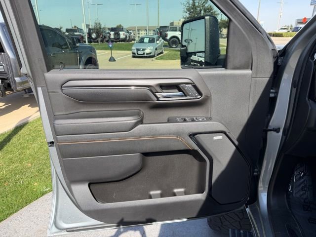 Used 2024 GMC Sierra 2500 AT4 w/ AT4 Premium Plus Package image 8