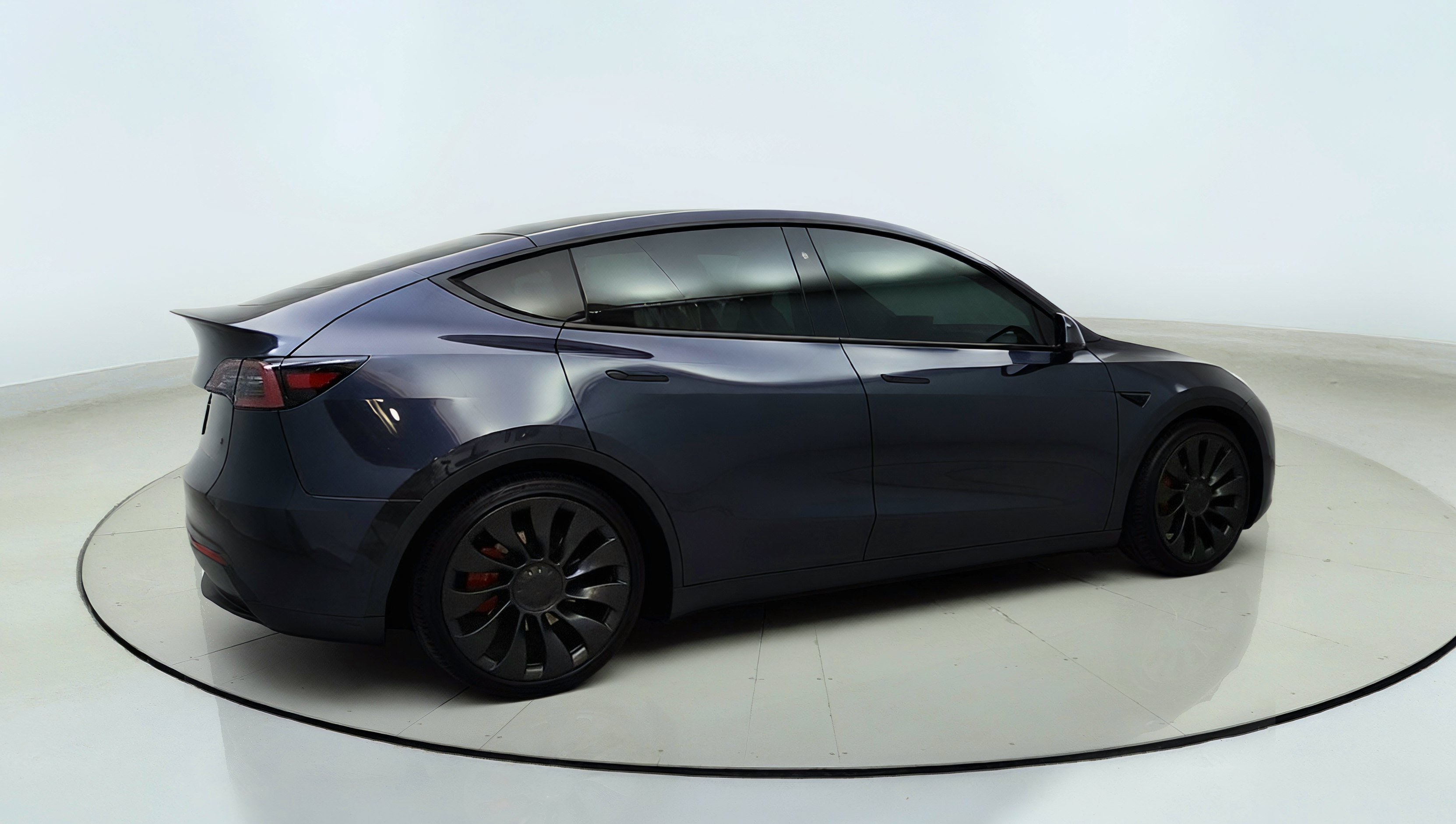Used 2024 Tesla Model Y Performance AWD/4WD image 7
