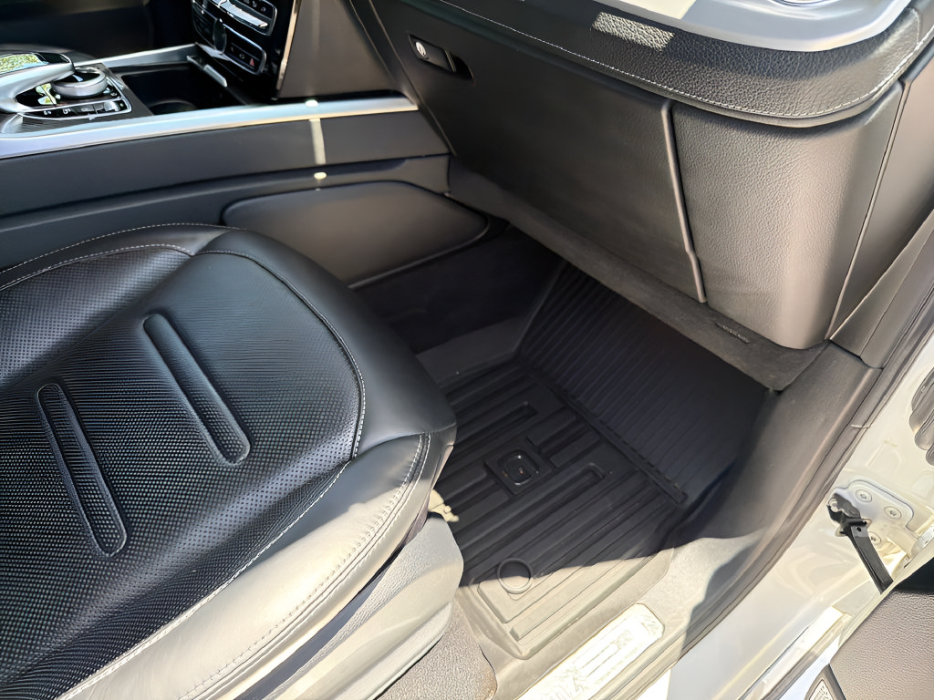 Used 2020 Mercedes-Benz G 550 w/ Exclusive Interior Package image 46