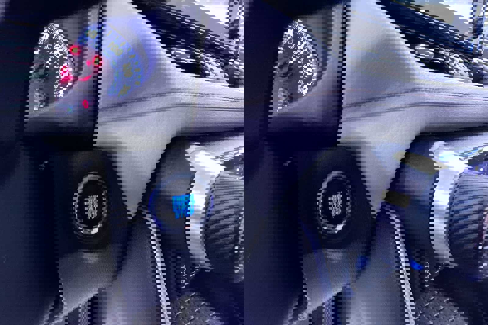 Used 2020 Toyota RAV4 XLE Premium image 16