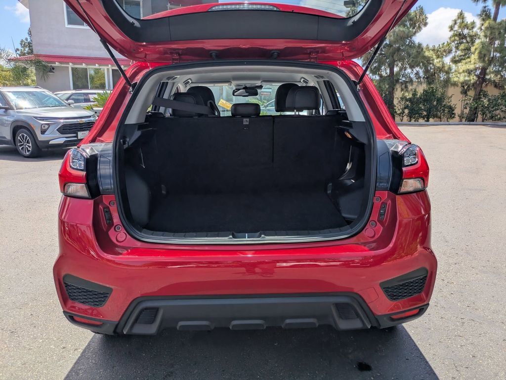 Used 2025 Mitsubishi Outlander Sport SE AWD/4WD image 30