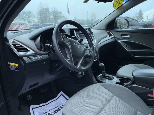 Used 2017 Hyundai Santa Fe SE w/ Cargo Package image 11