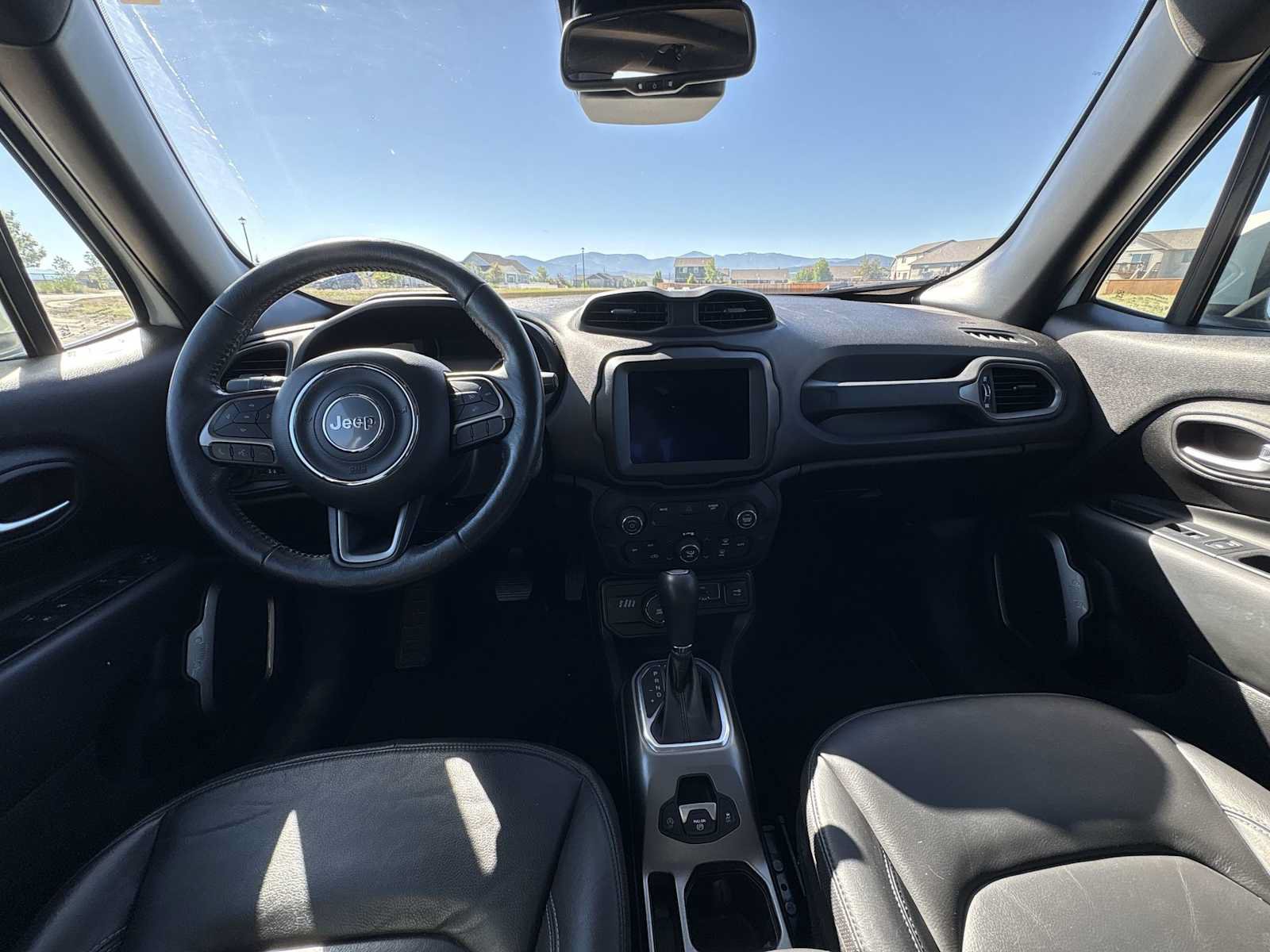 Used 2019 Jeep Renegade Limited w/ Quick Order Package 22P AWD/4WD image 15