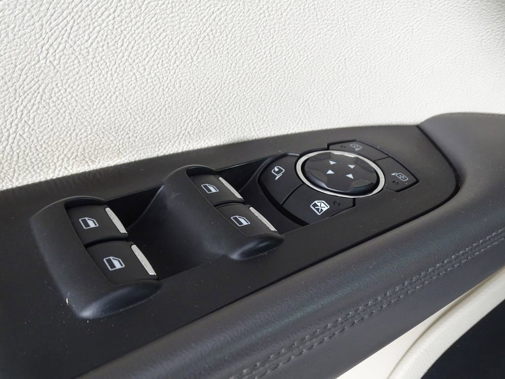 Used 2020 Lincoln Nautilus Reserve image 19