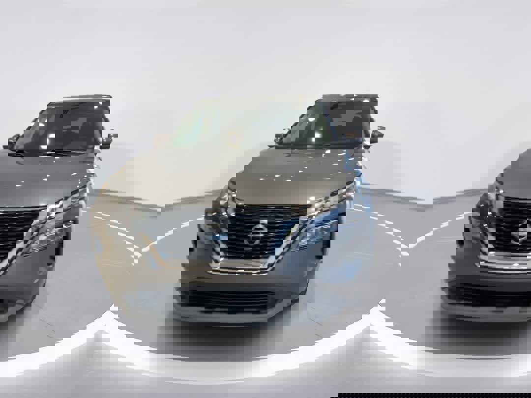 Used 2023 Nissan Rogue SV image 3