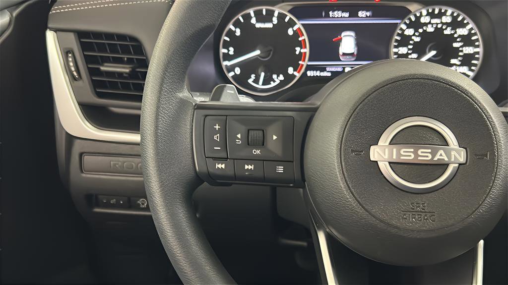 Used 2024 Nissan Rogue S image 25