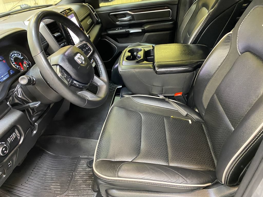 Used 2025 RAM 1500 Laramie AWD/4WD image 22