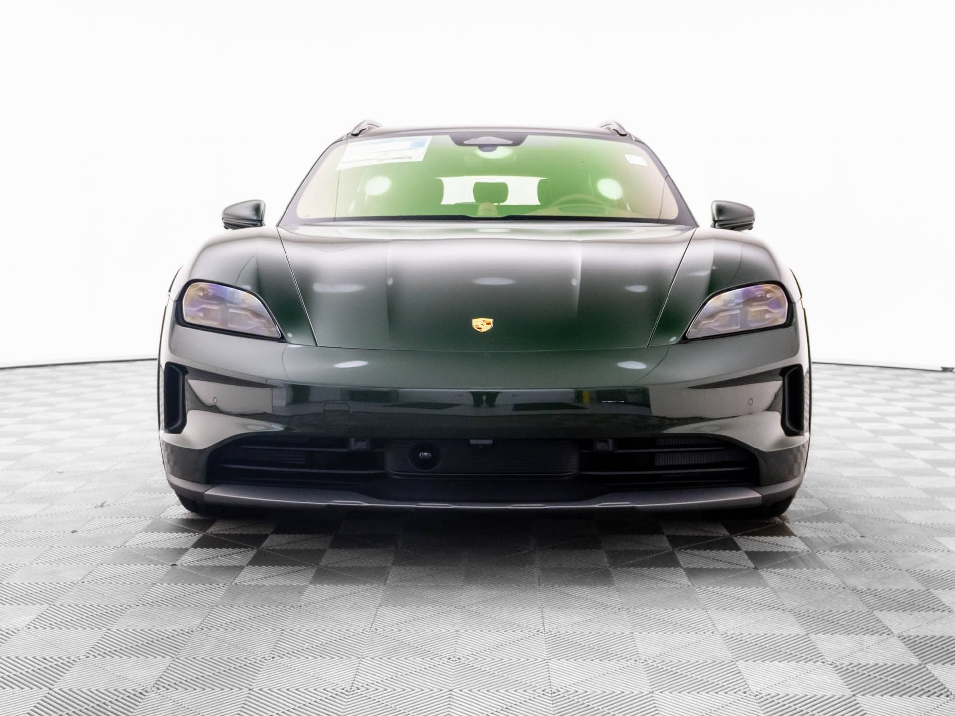 New 2026 Porsche Taycan 4S AWD/4WD image 9