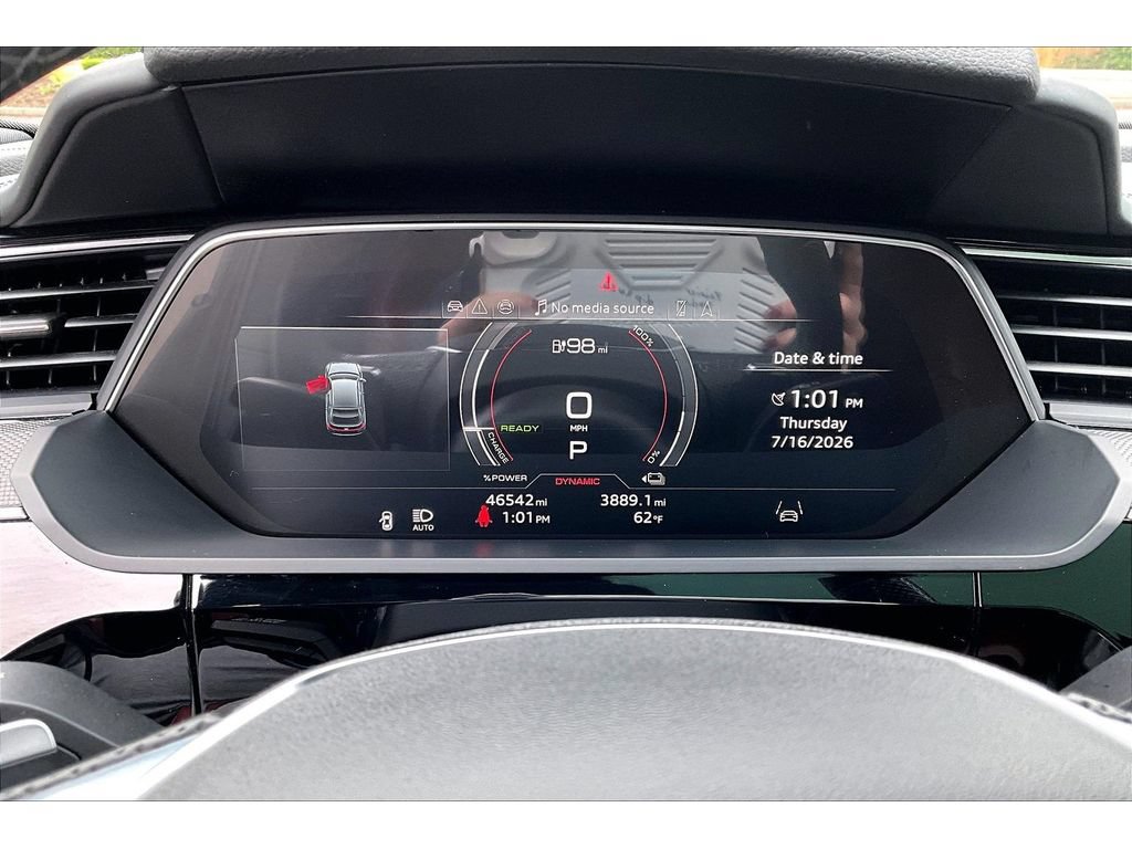 Used 2024 Audi SQ8 e-tron Premium Plus w/ Black Optic Package AWD/4WD image 20