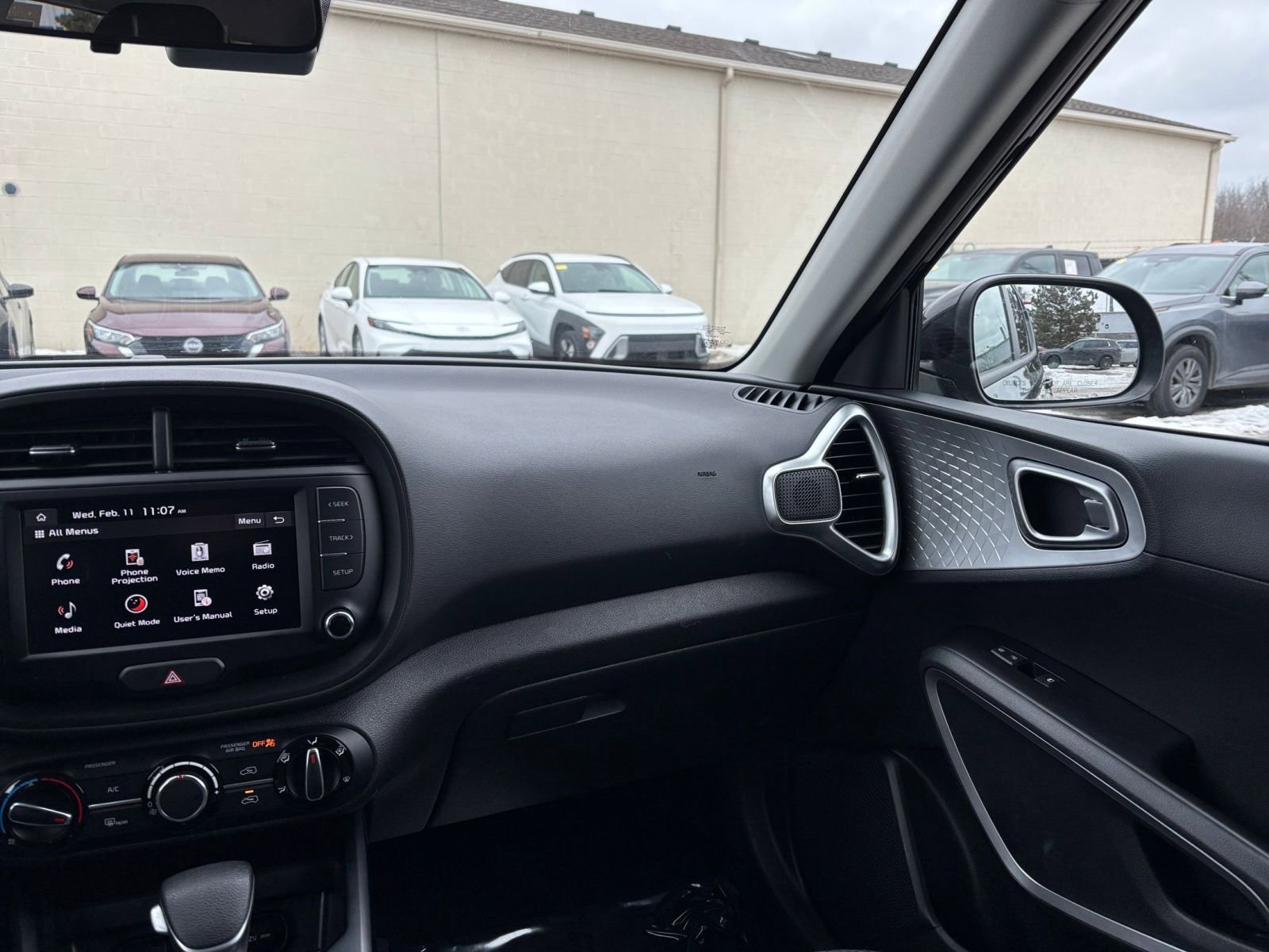 Used 2025 Kia Soul LX w/ LX Technology Package image 33