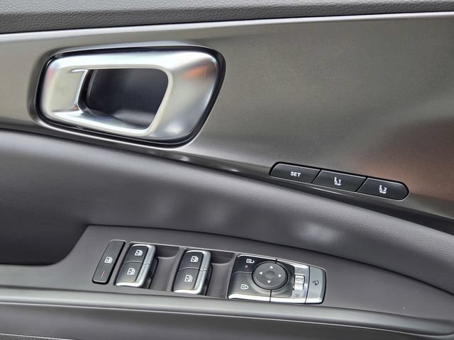New 2026 Kia Carnival SX FWD image 15
