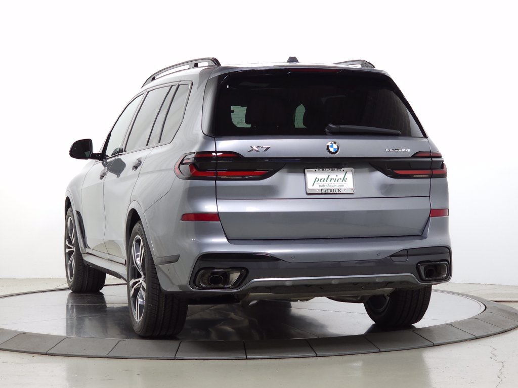 Used 2027 BMW X7 xDrive40i w/ M Sport Package AWD/4WD image 5