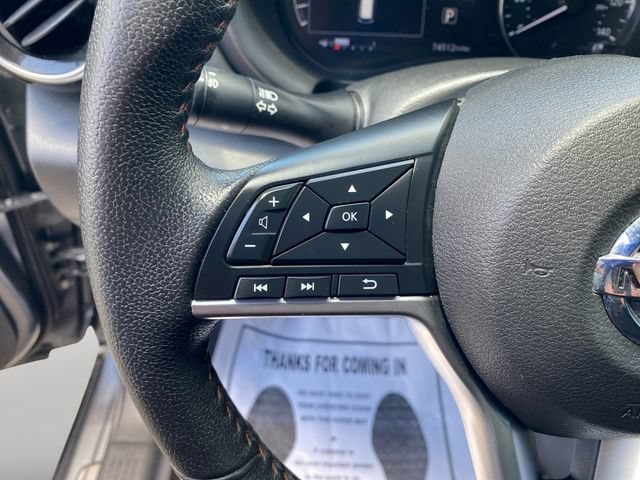 Used 2021 Nissan Kicks SR w/ Interior Electronics Package FWD image 19