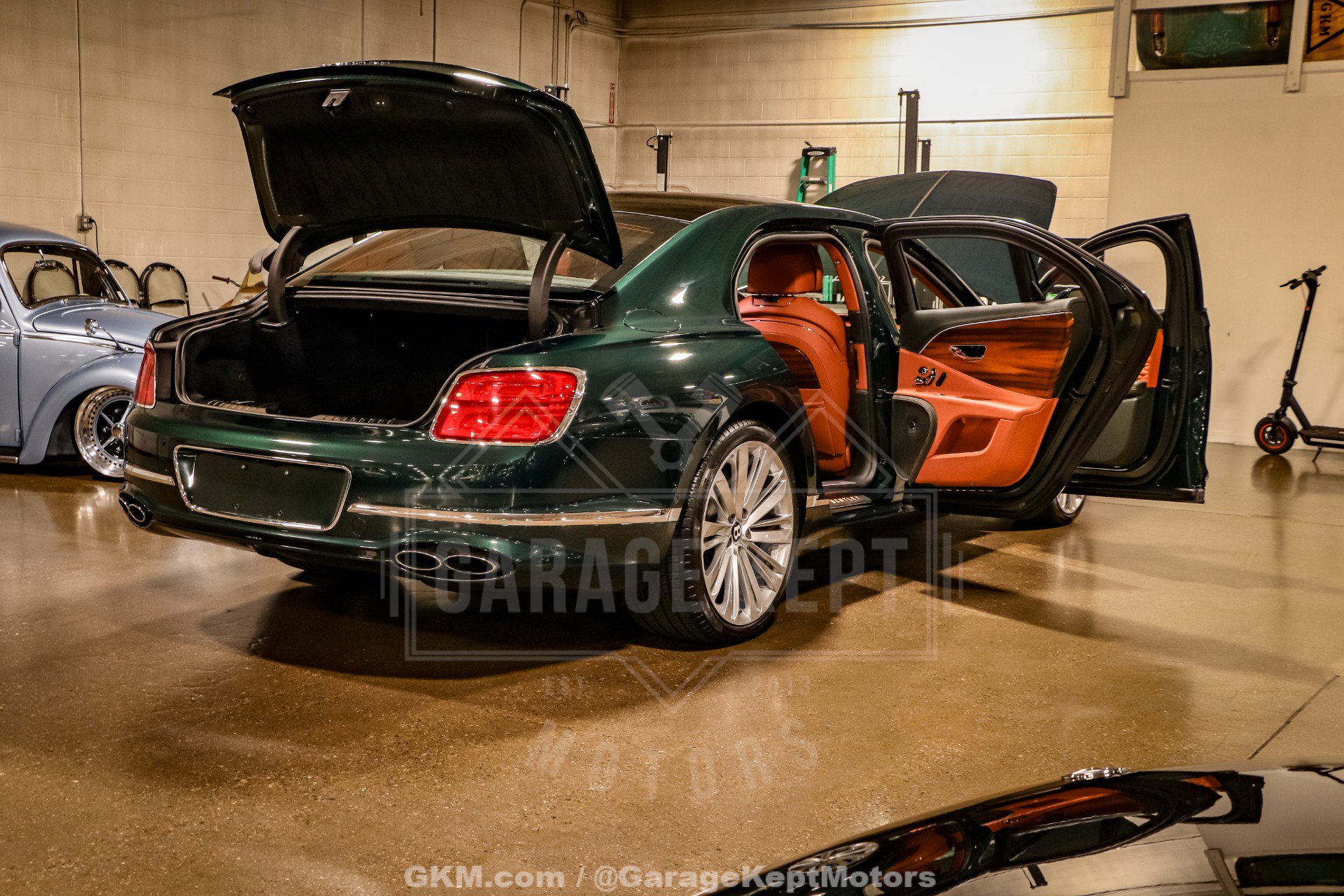 Used 2023 Bentley Flying Spur Azure AWD/4WD image 73