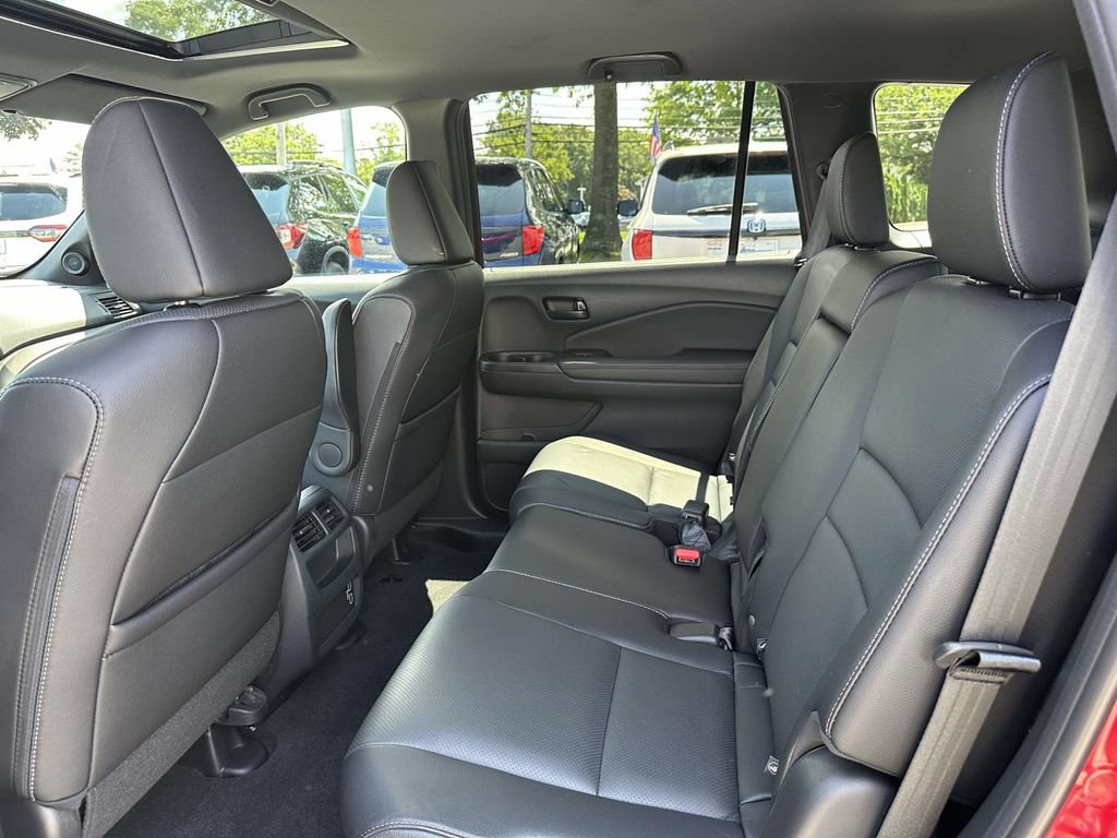Certified 2023 Honda Passport EX-L image 9