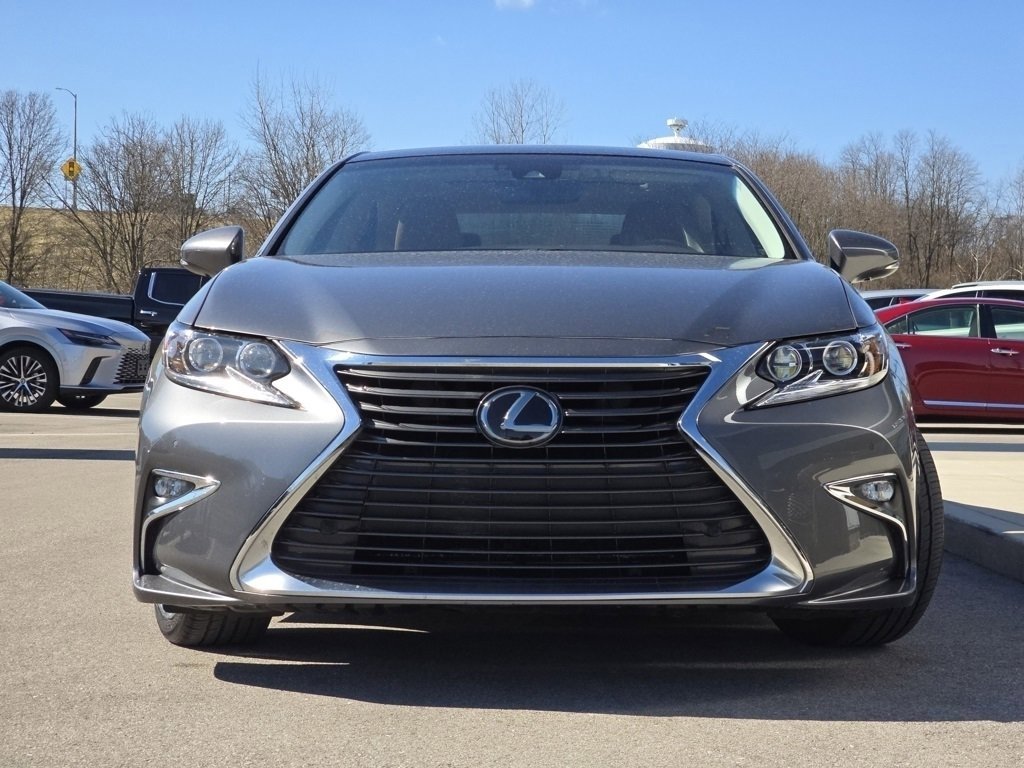 Used 2016 Lexus ES 350 w/ Ultra Luxury Package image 19