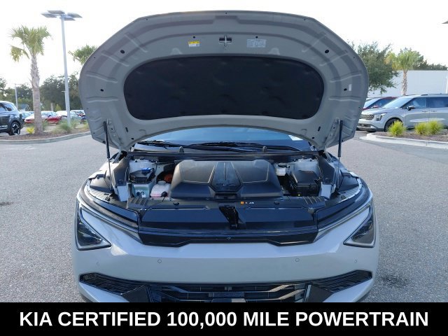 Certified 2025 Kia EV6 Wind RWD image 9