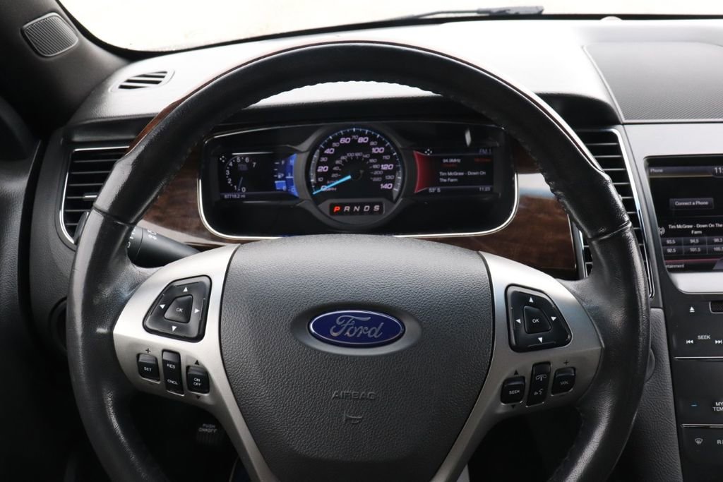 Used 2015 Ford Taurus Limited FWD image 26