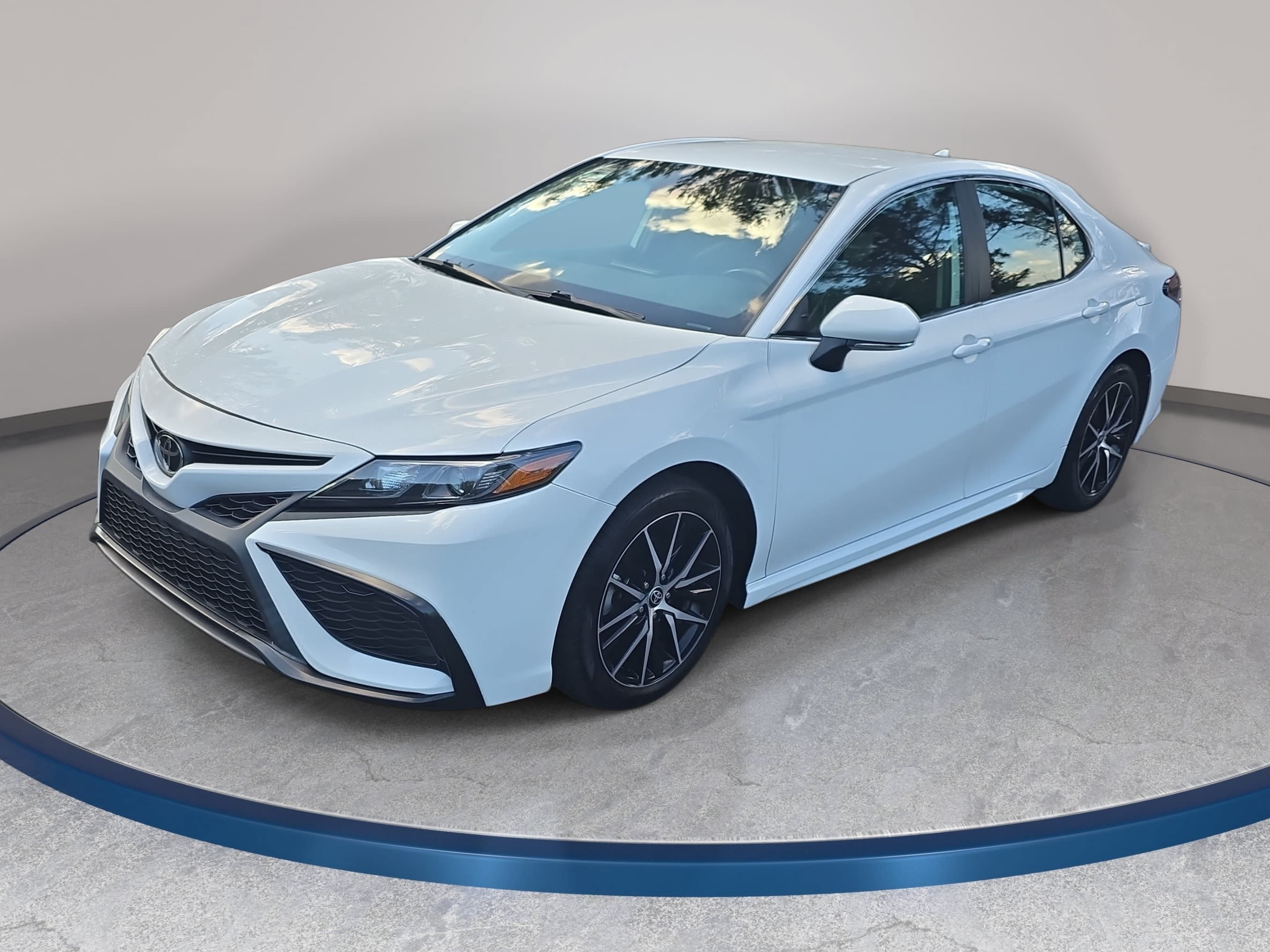 Used 2024 Toyota Camry SE