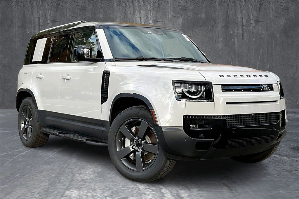 New 2026 Land Rover Defender 110 S image 2