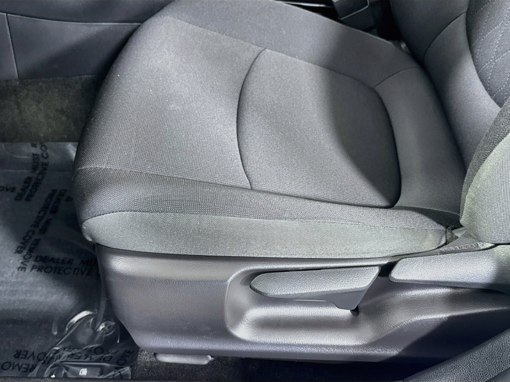Used 2022 Toyota Corolla LE FWD image 15