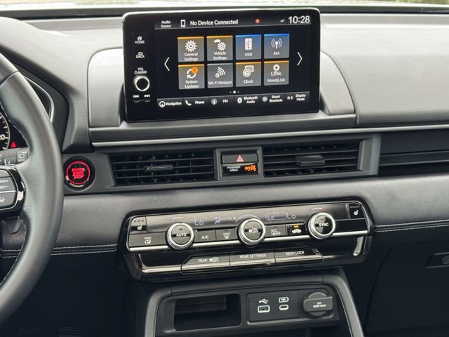 Used 2025 Honda Pilot Touring image 16