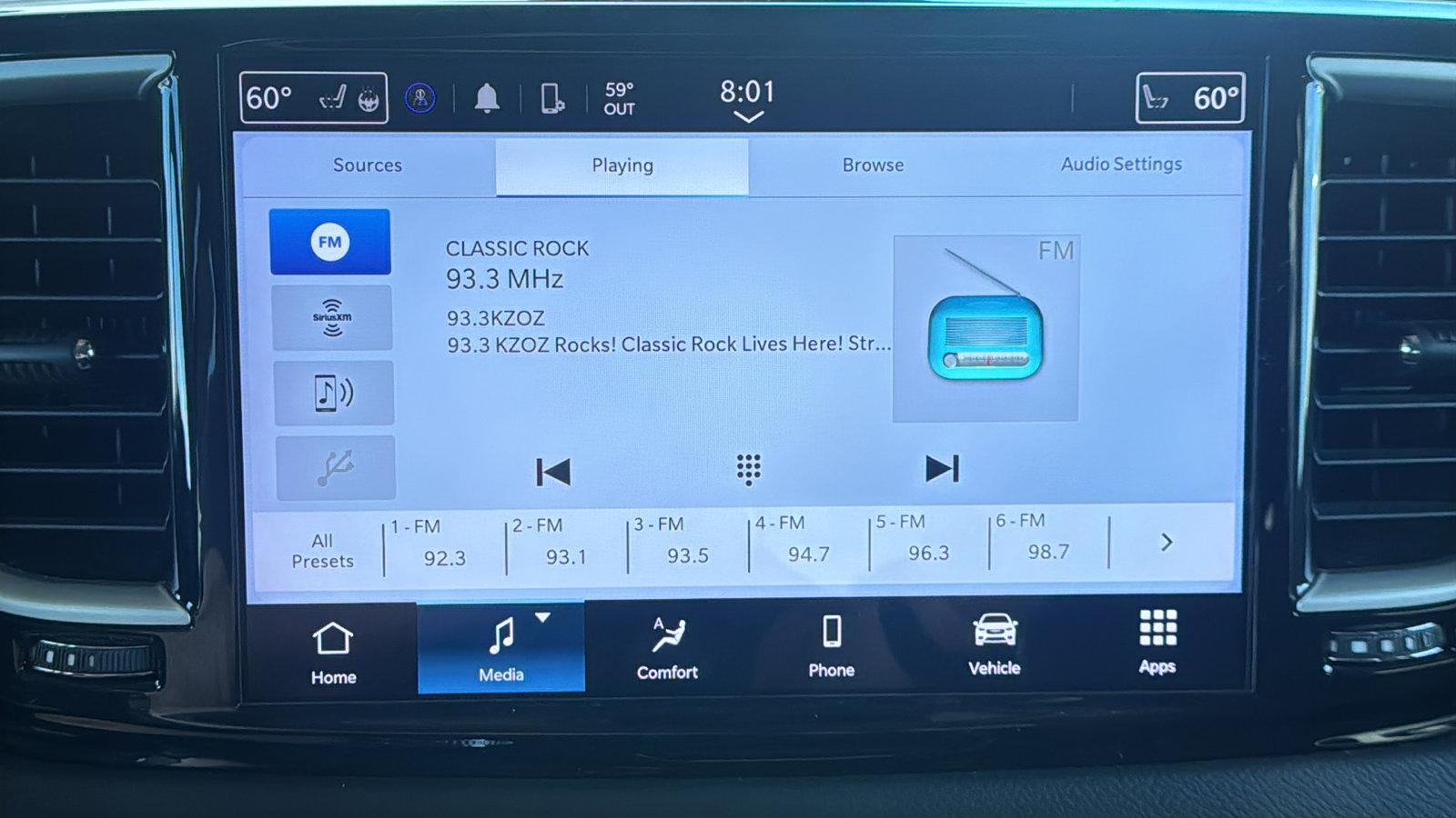 Used 2023 Chrysler Pacifica Touring-L image 29