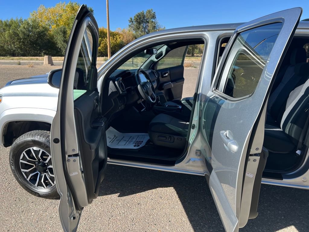 Used 2022 Toyota Tacoma 4x4 Double Cab image 7