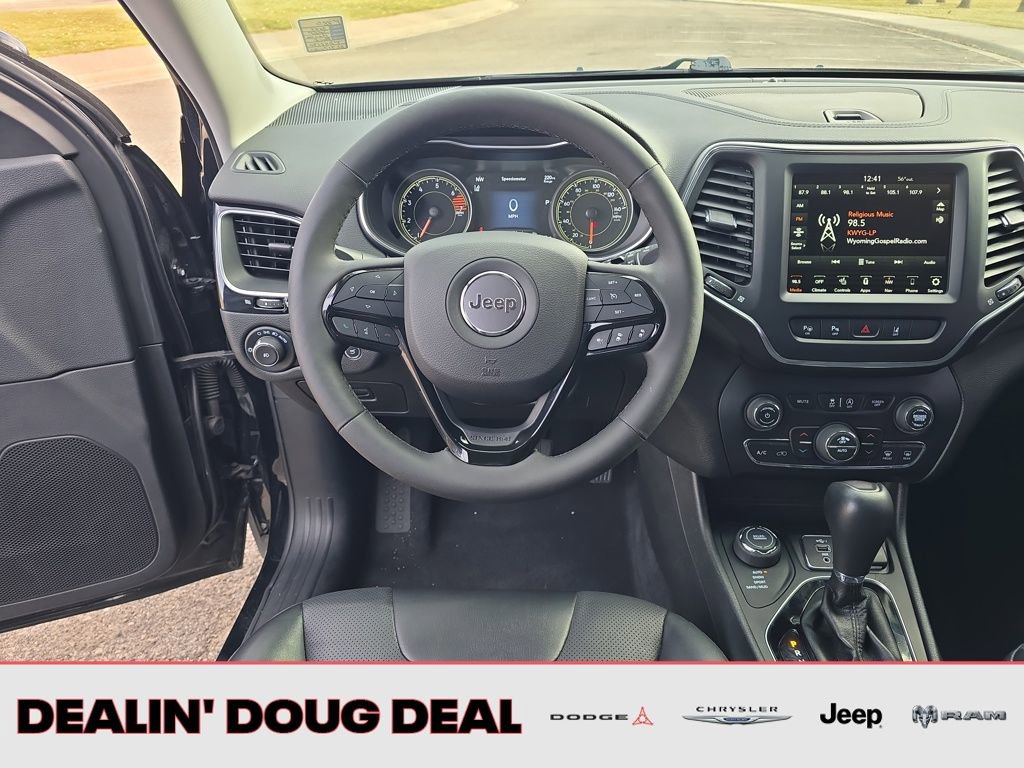 Used 2023 Jeep Cherokee Altitude Lux image 14